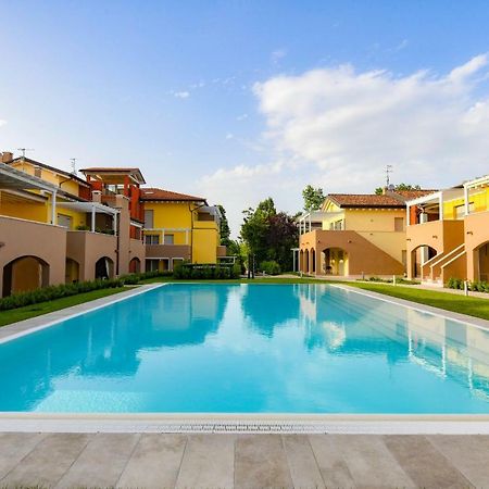 My Peschiera Family Home Deluxe ペスキエーラ・デル・ガルダ エクステリア 写真