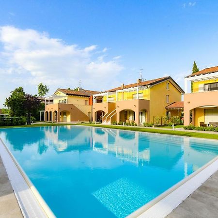 My Peschiera Family Home Deluxe ペスキエーラ・デル・ガルダ エクステリア 写真